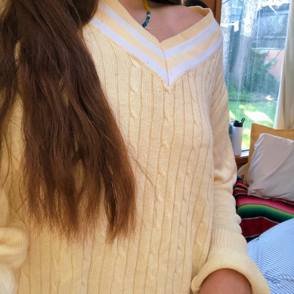 White stag-pullover varsity sweater
